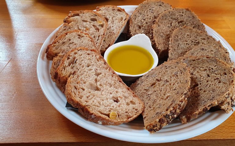 https://karpatiaettermek.hu/wp-content/uploads/2021/06/Temesvar-Wineguy-Borbar-1-770x480.jpg