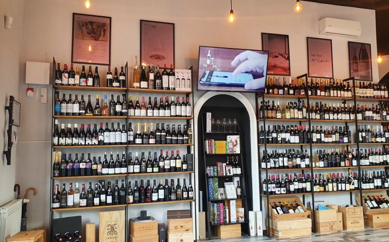 https://karpatiaettermek.hu/wp-content/uploads/2021/06/Temesvar-Wineguy-Borbar-3-770x480.jpg