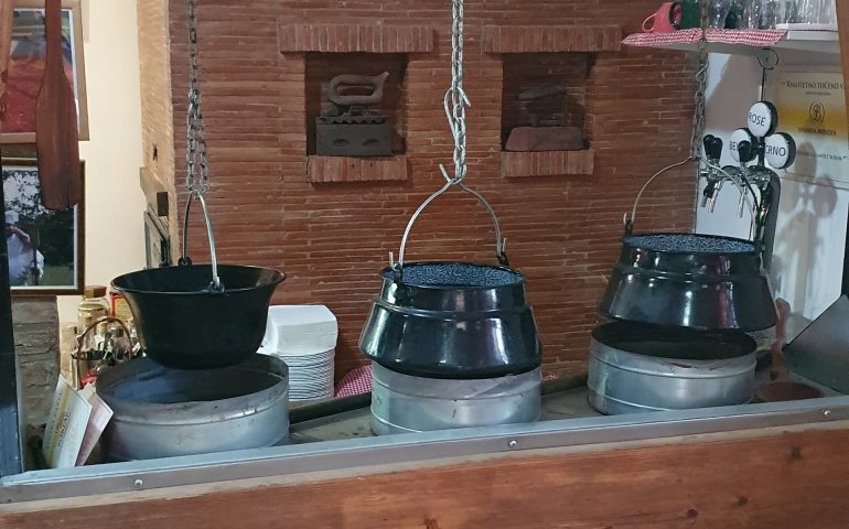 https://karpatiaettermek.hu/wp-content/uploads/2021/08/Ada-Galiba-Csarda-3-770x480.jpg