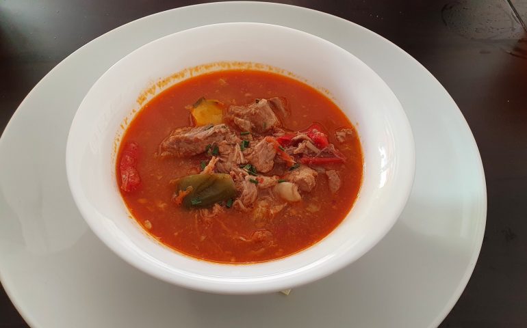 https://karpatiaettermek.hu/wp-content/uploads/2021/08/Asotthalom-Tambura-Etterem-5-770x480.jpg