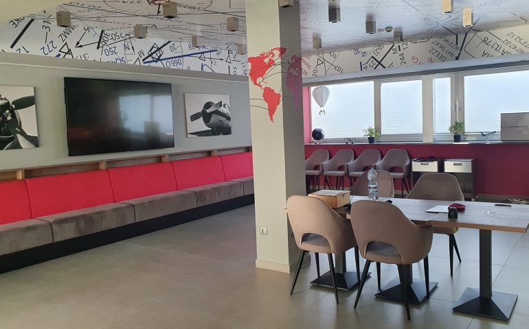https://karpatiaettermek.hu/wp-content/uploads/2021/08/Budaors-Flyby-Steakhouse-Etterem-1-770x480.jpg
