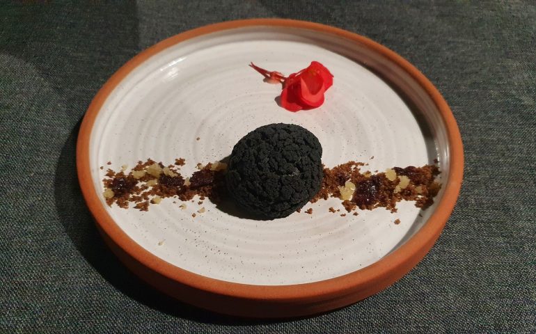 https://karpatiaettermek.hu/wp-content/uploads/2021/08/Hajdujaras-1880-Natural-Food-and-Wine-Etterem-10-770x480.jpg