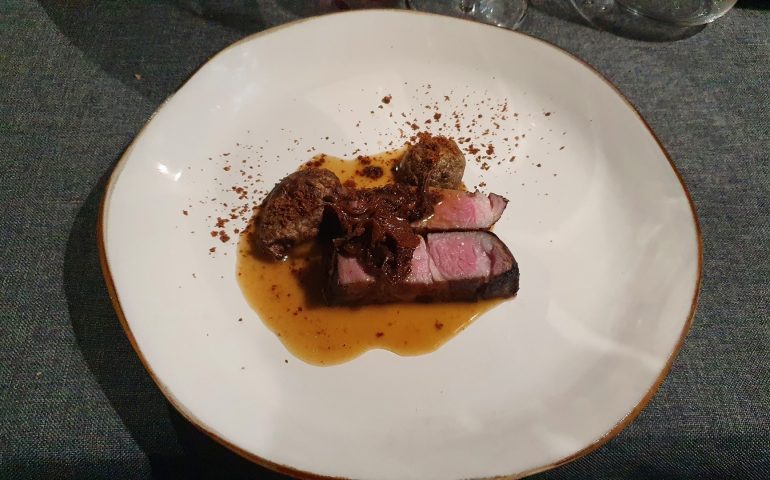 https://karpatiaettermek.hu/wp-content/uploads/2021/08/Hajdujaras-1880-Natural-Food-and-Wine-Etterem-8-770x480.jpg