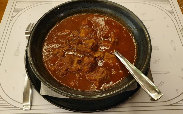 https://karpatiaettermek.hu/wp-content/uploads/2021/08/Obecse-Largos-Etterem-8-770x480.jpg