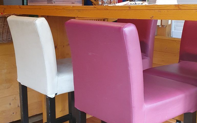 https://karpatiaettermek.hu/wp-content/uploads/2021/08/Zamardi-Tolgyfa-Etterem-3-770x480.jpg
