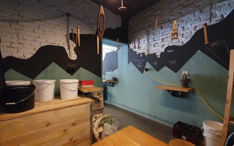 https://karpatiaettermek.hu/wp-content/uploads/2021/09/Brasso-Croitoria-de-cafea-Kavezo-4-770x480.jpg