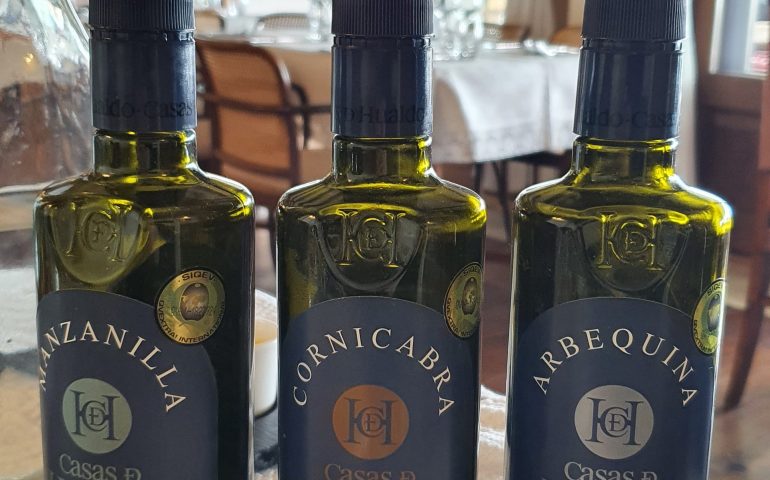 https://karpatiaettermek.hu/wp-content/uploads/2021/09/Csopak-Petranyi-Etterem-4-770x480.jpg