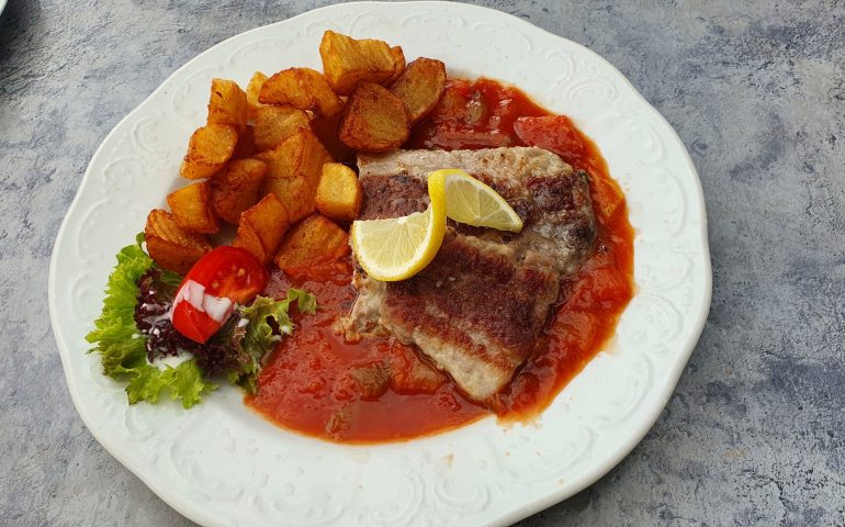 https://karpatiaettermek.hu/wp-content/uploads/2021/09/Fertomeggyes-Andreas-Csarda-6-770x480.jpg