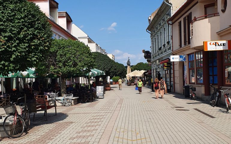 https://karpatiaettermek.hu/wp-content/uploads/2021/09/Mohacs-Fogpifkalo-Burgerezo-3-770x480.jpg