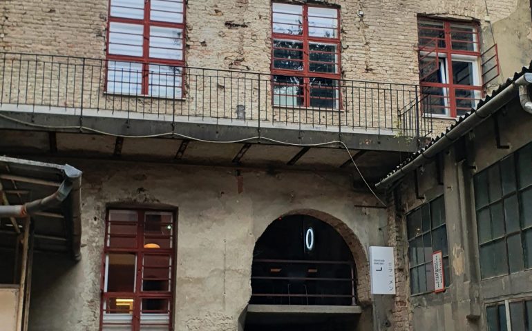 https://karpatiaettermek.hu/wp-content/uploads/2021/10/Budapest-Enso-Bar-es-Kocsma-2-770x480.jpg