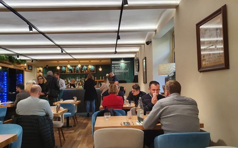 https://karpatiaettermek.hu/wp-content/uploads/2021/11/Budapest-Mandragora-Etterem-2-770x480.jpg