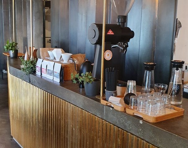 https://karpatiaettermek.hu/wp-content/uploads/2022/01/Brasso-CH9-speciality-kavezo-5-608x480.jpg