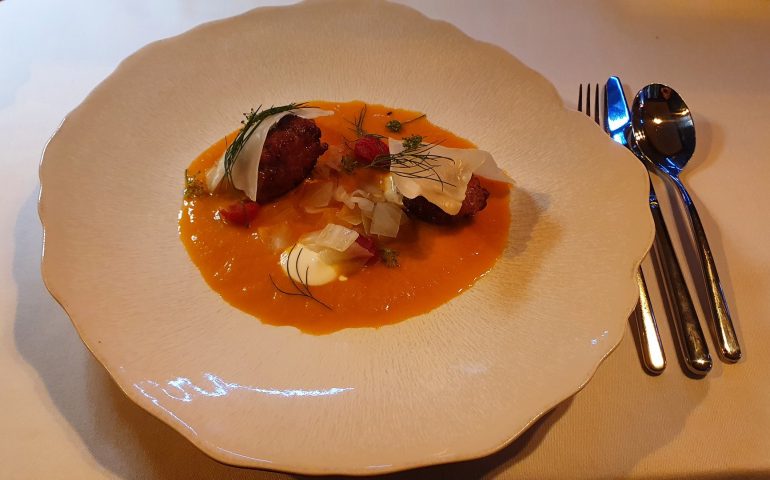 https://karpatiaettermek.hu/wp-content/uploads/2022/01/Esztergom-Bistro42-Etterem-4-770x480.jpg
