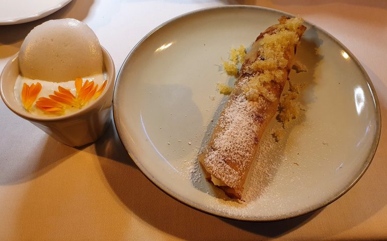https://karpatiaettermek.hu/wp-content/uploads/2022/01/Esztergom-Bistro42-Etterem-7-770x480.jpg