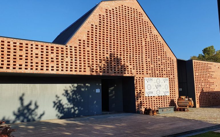 https://karpatiaettermek.hu/wp-content/uploads/2022/01/Vajdahunyad-Werk-Etterem-6-770x480.jpg