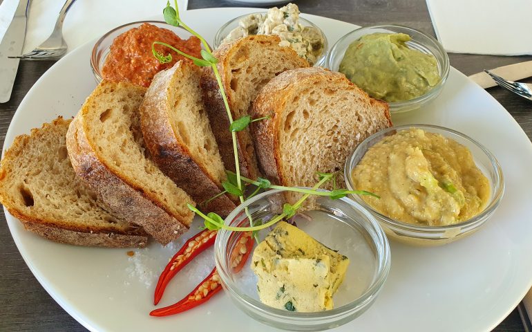 https://karpatiaettermek.hu/wp-content/uploads/2022/05/20220501_112655-770x480.jpg