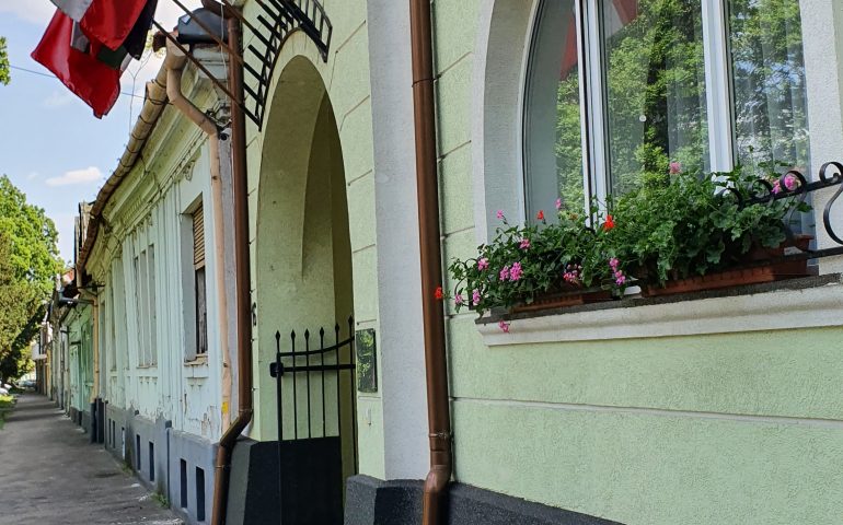 https://karpatiaettermek.hu/wp-content/uploads/2022/06/20210605_154751-770x480.jpg