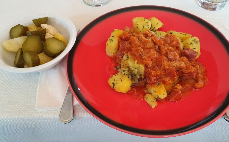 https://karpatiaettermek.hu/wp-content/uploads/2023/04/20220720_150023-770x480.jpg