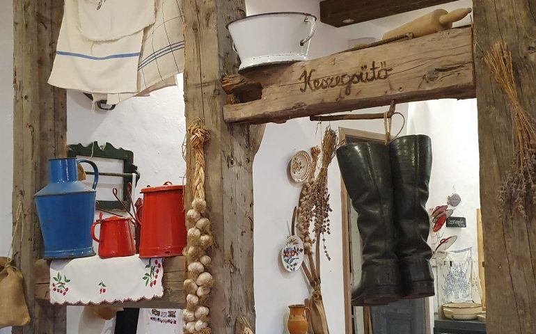 https://karpatiaettermek.hu/wp-content/uploads/2023/04/20221117_151221-770x480.jpg