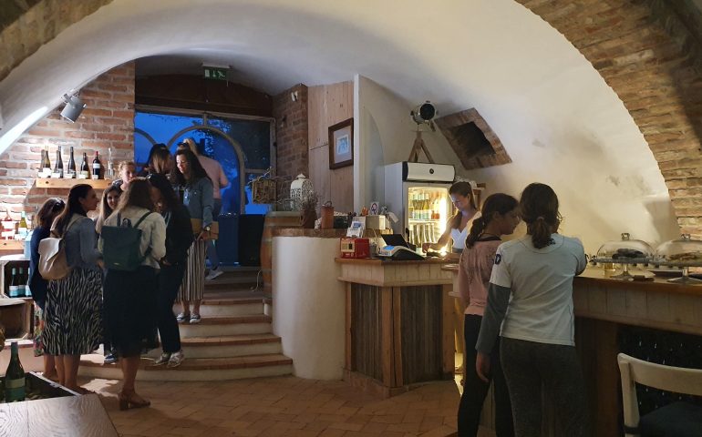 https://karpatiaettermek.hu/wp-content/uploads/2023/05/20200711_210215-770x480.jpg