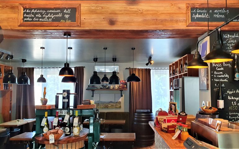 https://karpatiaettermek.hu/wp-content/uploads/2023/05/20220802_131850-770x480.jpg
