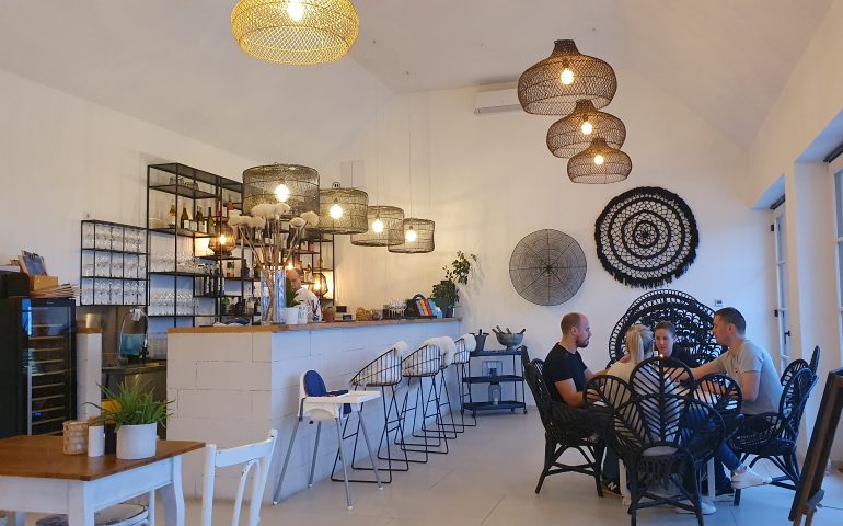 https://karpatiaettermek.hu/wp-content/uploads/2023/05/20230415_191942-770x480.jpg