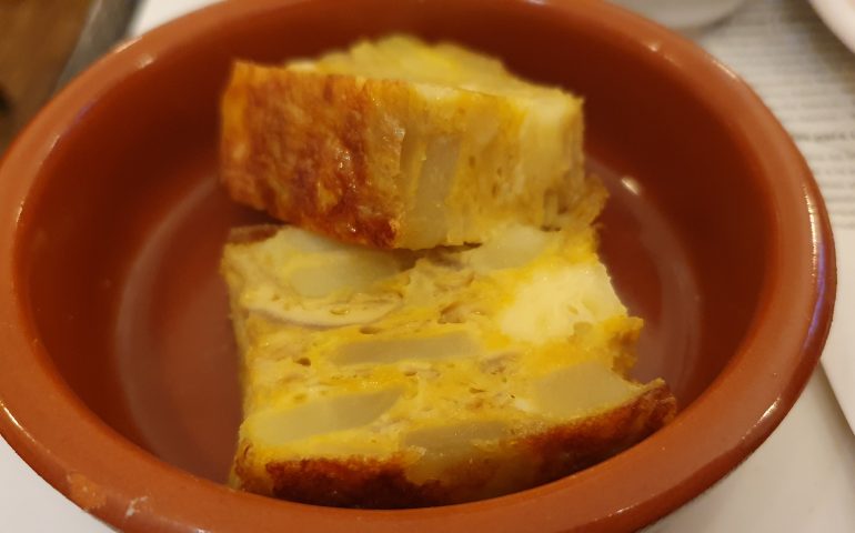 https://karpatiaettermek.hu/wp-content/uploads/2023/05/20230428_193829-770x480.jpg