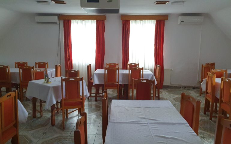 https://karpatiaettermek.hu/wp-content/uploads/2024/03/20231214_114609-770x480.jpg