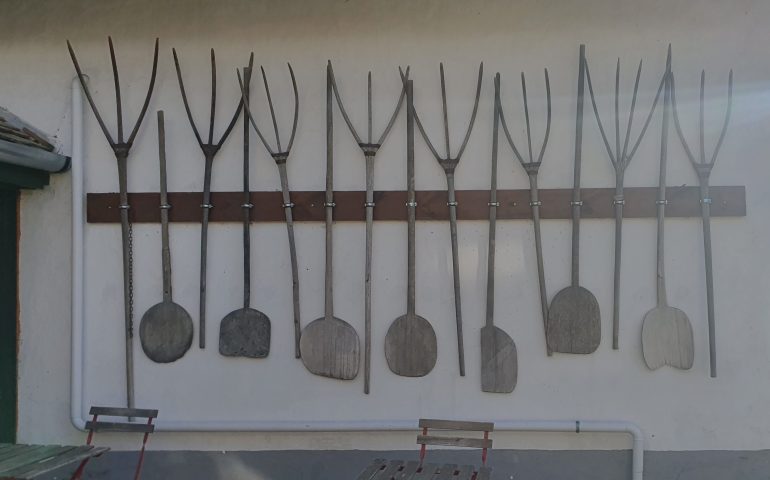 https://karpatiaettermek.hu/wp-content/uploads/2024/04/20240405_175302-770x480.jpg