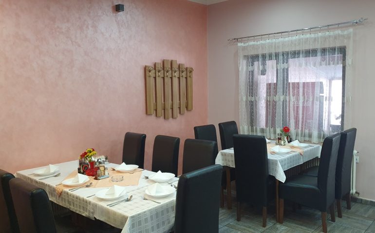https://karpatiaettermek.hu/wp-content/uploads/2024/08/20240810_121414-1300-770x480.jpg