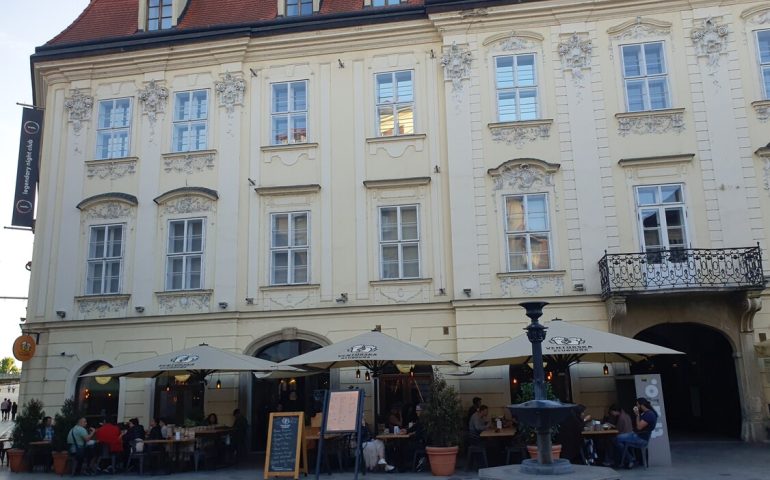 https://karpatiaettermek.hu/wp-content/uploads/2025/05/20250422_183335-1300-770x480.jpg