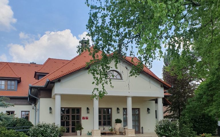 https://karpatiaettermek.hu/wp-content/uploads/2025/05/20250430_135952-1300-770x480.jpg