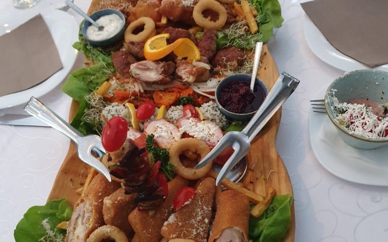 https://karpatiaettermek.hu/wp-content/uploads/2026/06/20260528_195451-1300-770x480.jpg